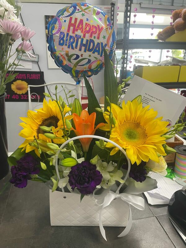 Flowers delivered to customer