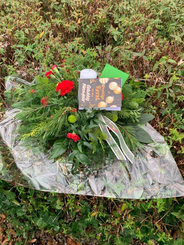 Flowers delivered to customer