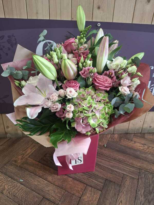Flowers delivered to customer