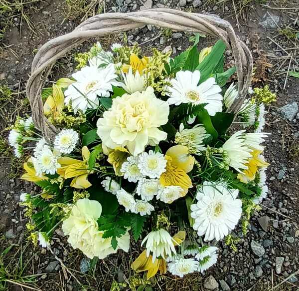 Flowers delivered to customer