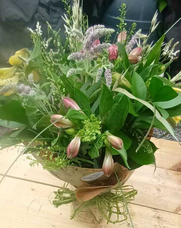 Flowers delivered to customer