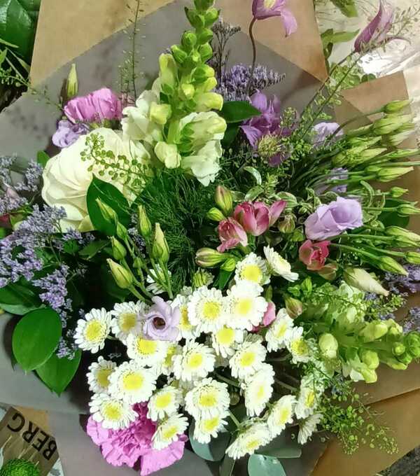 Flowers delivered to customer