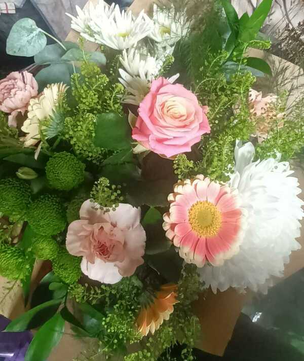 Flowers delivered to customer