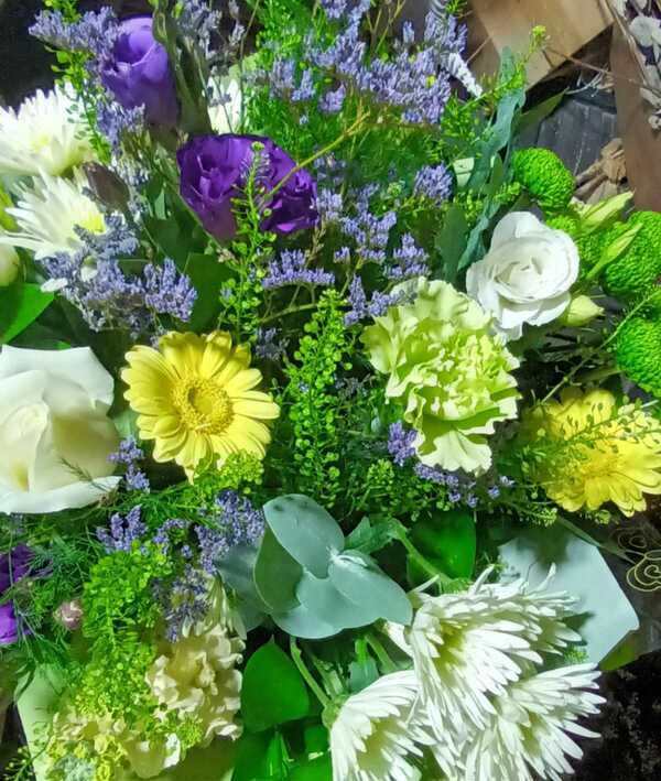 Flowers delivered to customer