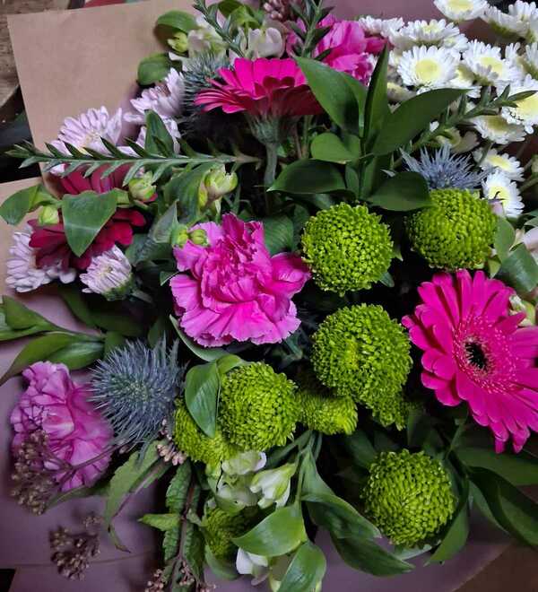 Flowers delivered to customer