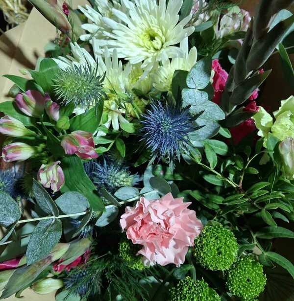 Flowers delivered to customer