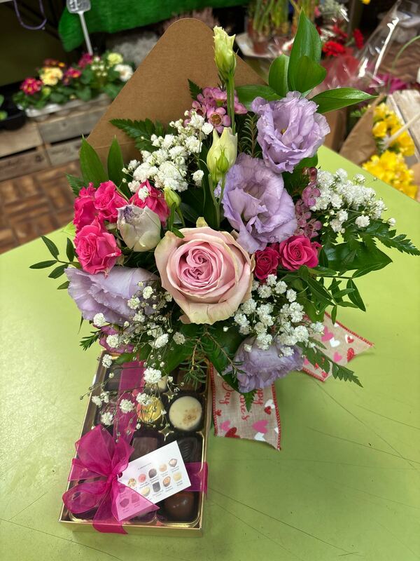 Flowers delivered to customer