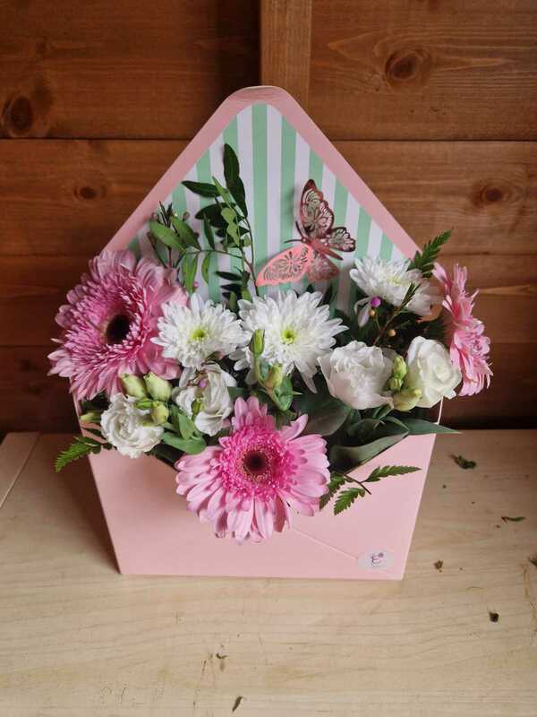 Flowers delivered to customer