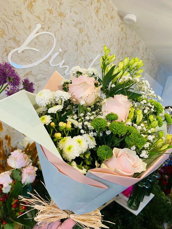 Flowers delivered to customer