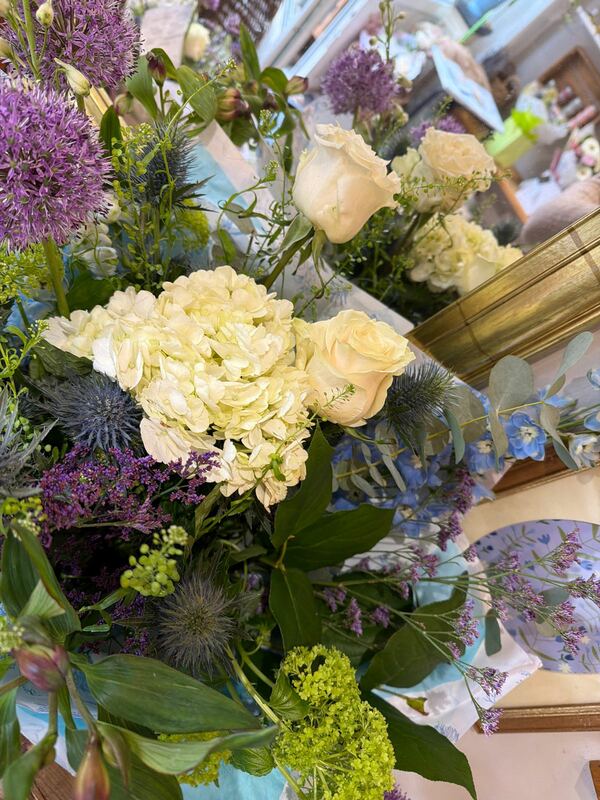 Flowers delivered to customer