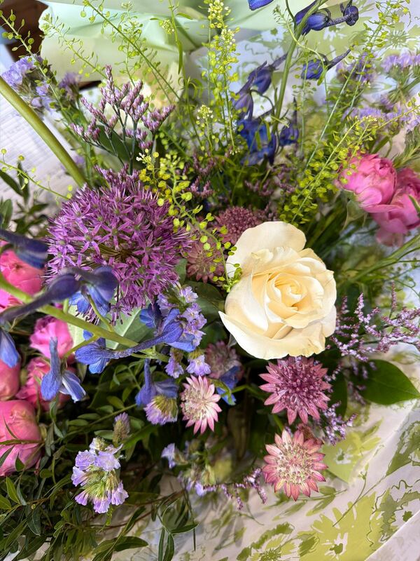 Flowers delivered to customer