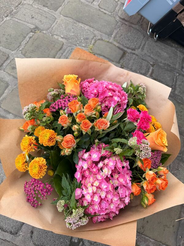 Flowers delivered to customer