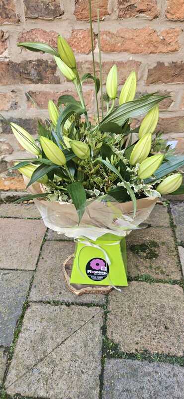 Flowers delivered to customer