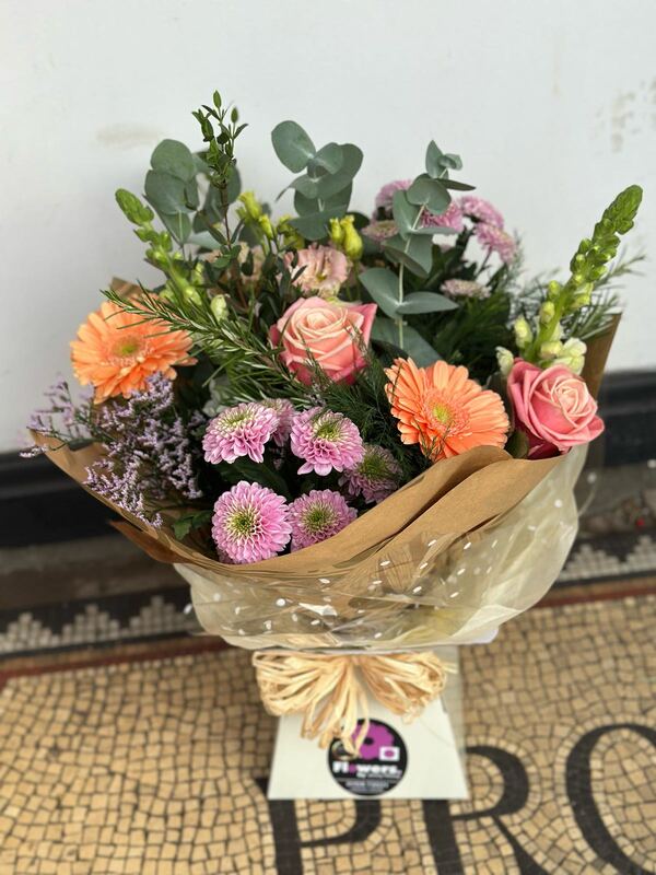 Flowers delivered to customer