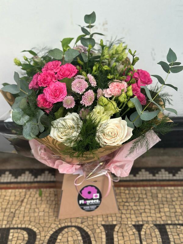 Flowers delivered to customer