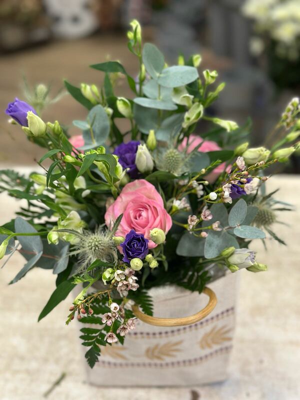 Flowers delivered to customer