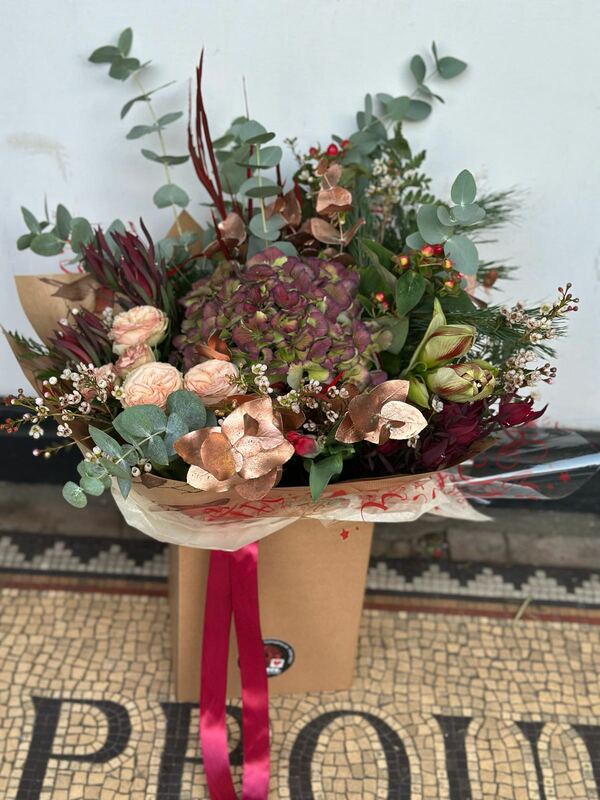 Flowers delivered to customer