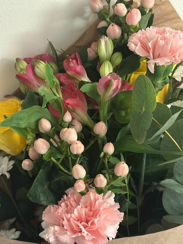 Flowers delivered to customer