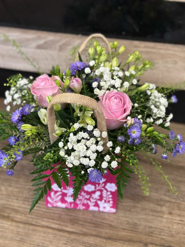 Flowers delivered to customer