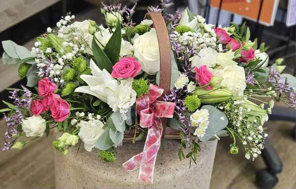 Flowers delivered to customer