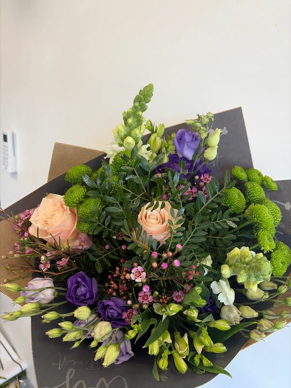 Flowers delivered to customer
