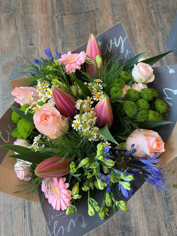 Flowers delivered to customer