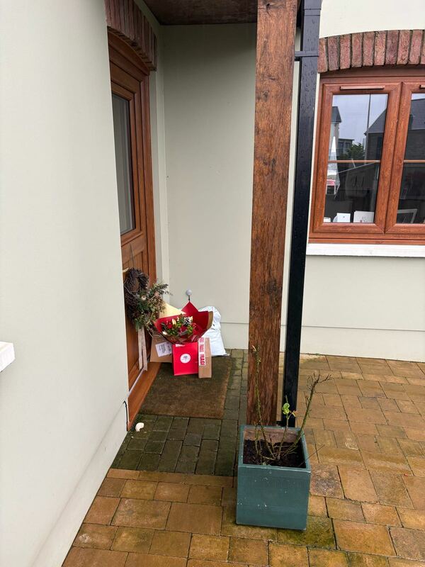 Flowers delivered to customer