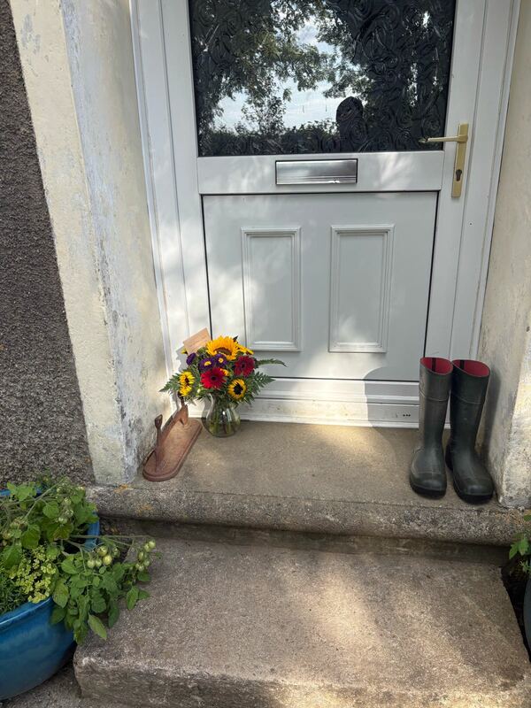 Flowers delivered to customer
