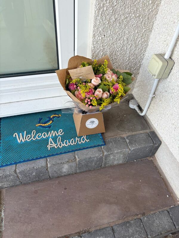 Flowers delivered to customer