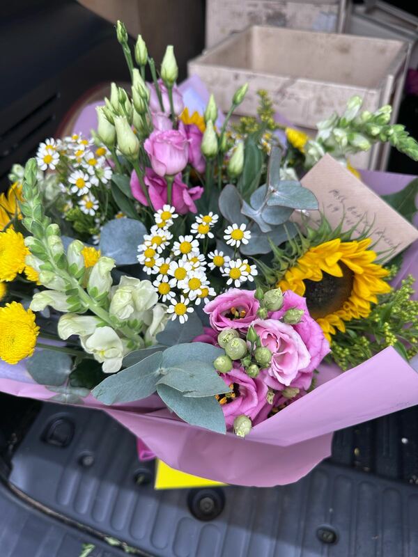 Flowers delivered to customer
