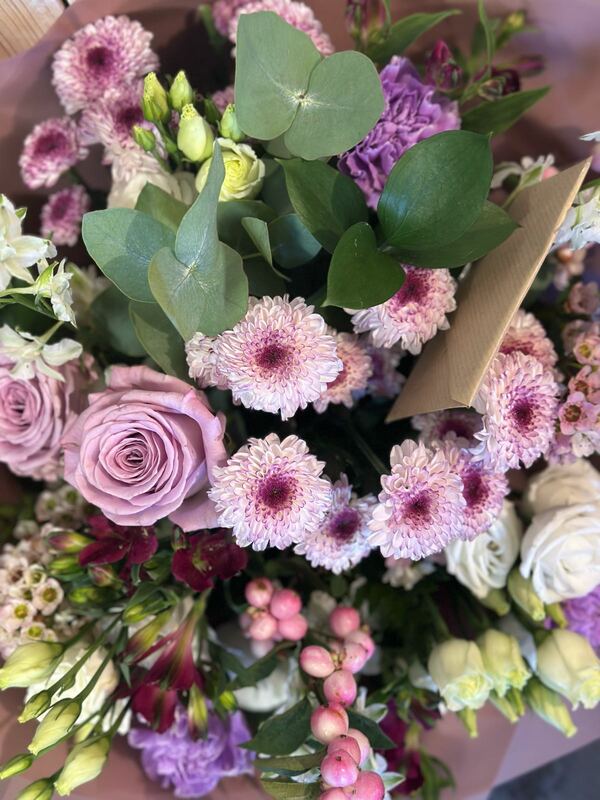 Flowers delivered to customer