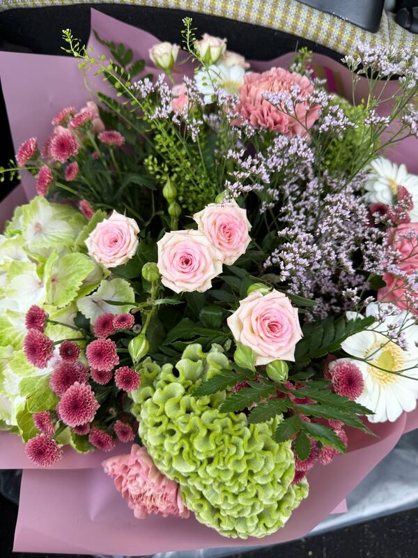 Flowers delivered to customer