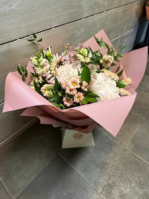 Flowers delivered to customer