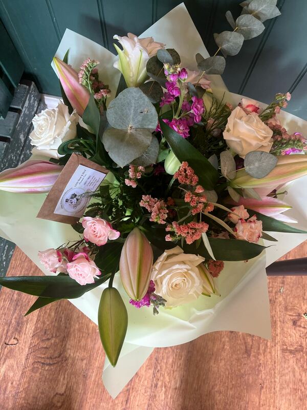 Flowers delivered to customer