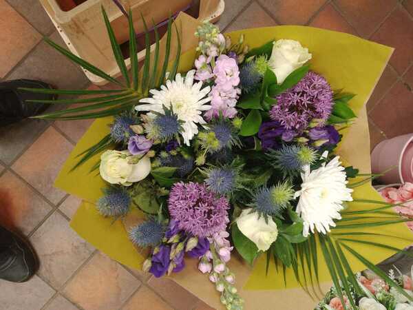 Flowers delivered to customer