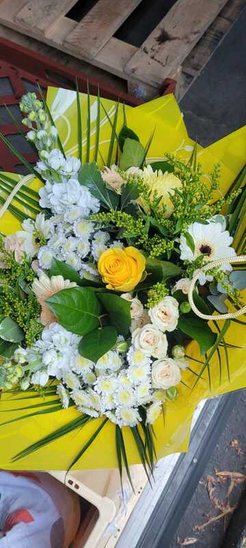 Flowers delivered to customer