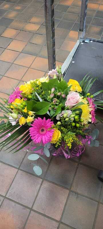 Flowers delivered to customer