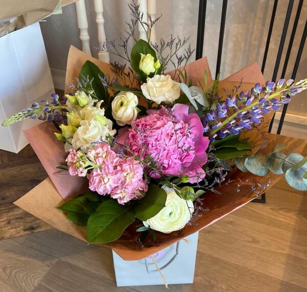 Flowers delivered to customer