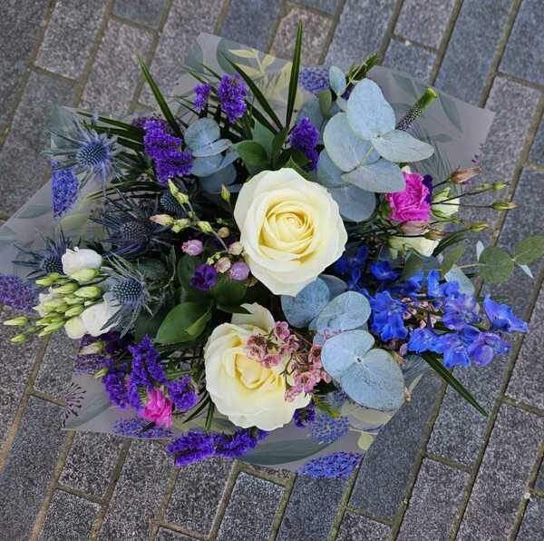 Flowers delivered to customer