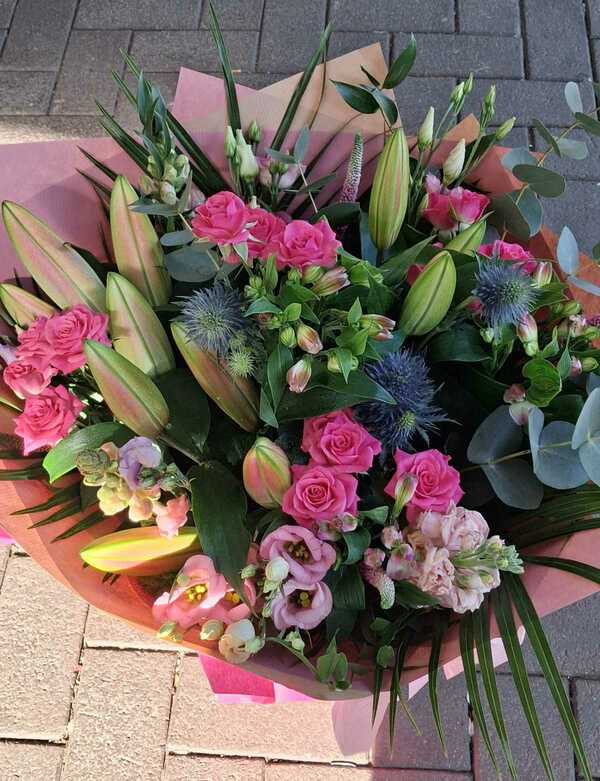 Flowers delivered to customer