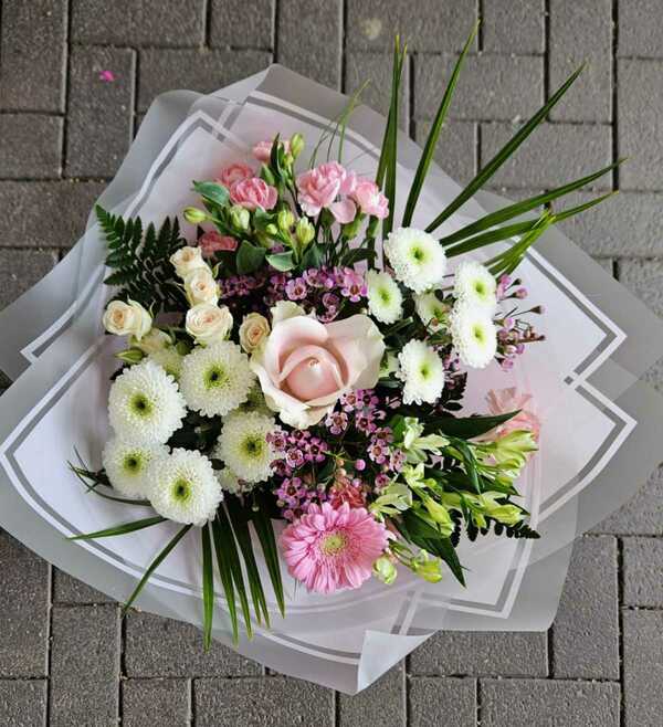 Flowers delivered to customer