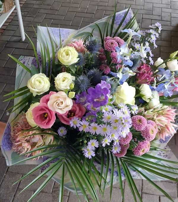 Flowers delivered to customer