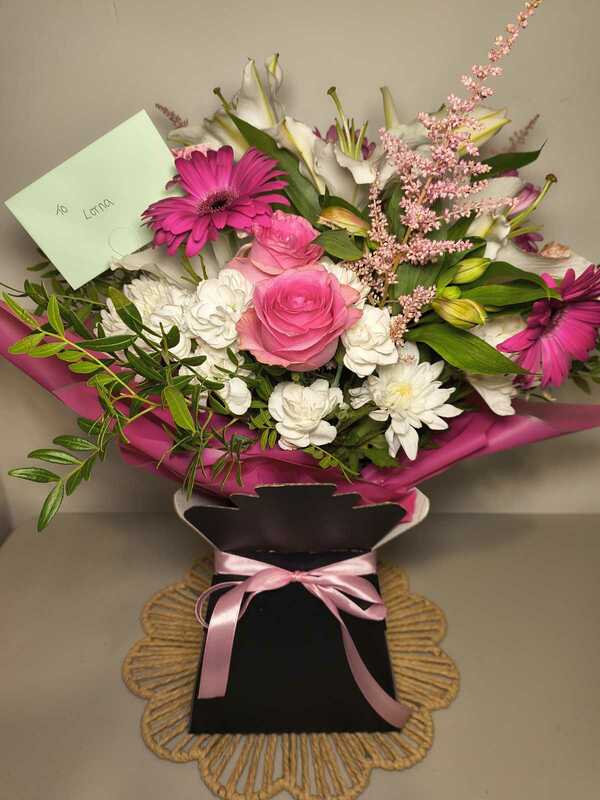 Flowers delivered to customer