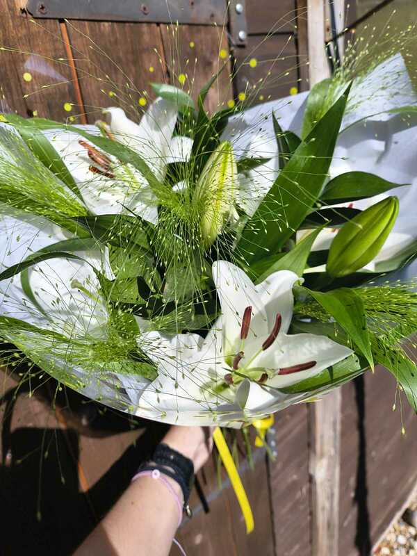 Flowers delivered to customer