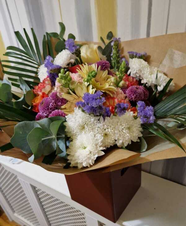 Flowers delivered to customer