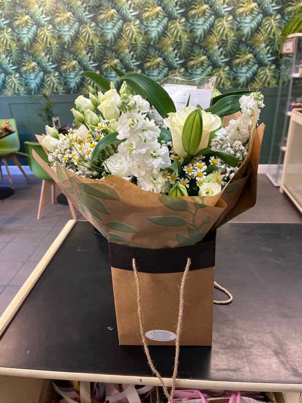 Flowers delivered to customer