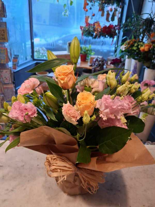 Flowers delivered to customer