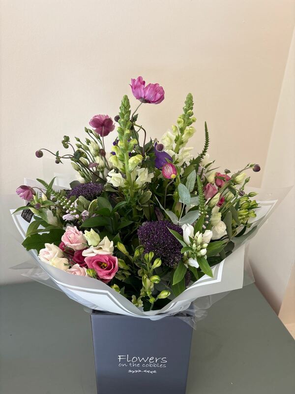 Flowers delivered to customer