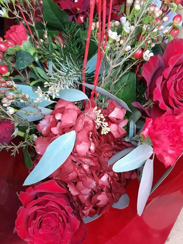 Flowers delivered to customer