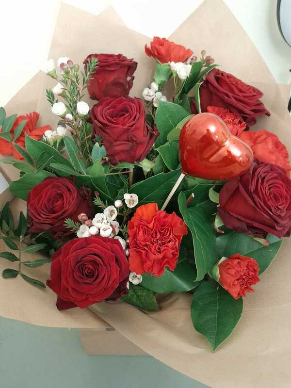 Flowers delivered to customer